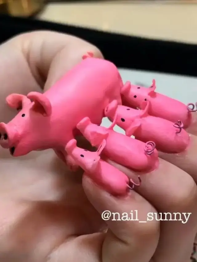 Unik, Inilah 10 Desain Nail Art Nyeleneh dari Rusia