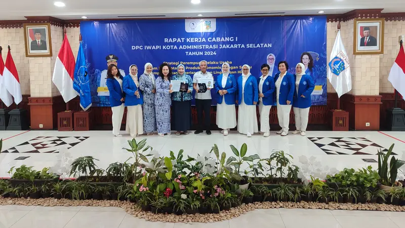 DPC Ikatan Wanita Pengusaha Indonesia (IWAPI) Jakarta Selatan menggelar Rapat Kerja Cabang (Rakercab) ke-1 di Kantor Wali Kota Jakarta Selatan, Rabu (7/8/2024).