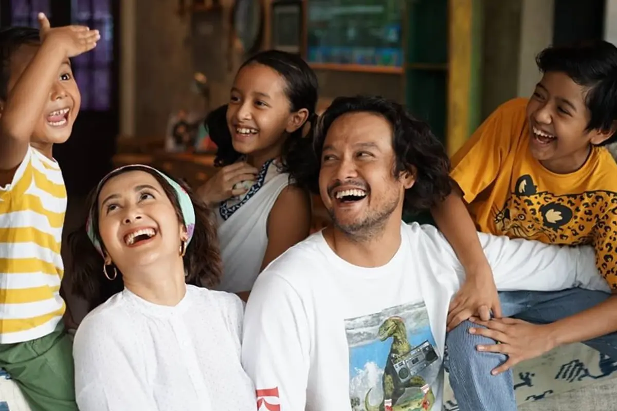 [Fimela] Keluarga Dwi Sasono