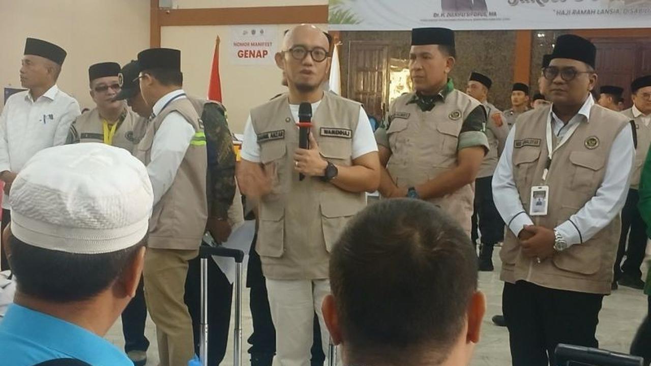 Wakil Menteri Haji dan Umrah Sambut Hangat Kepulangan Haji Kloter 16 Medan, Tekankan Peningkatan Layanan