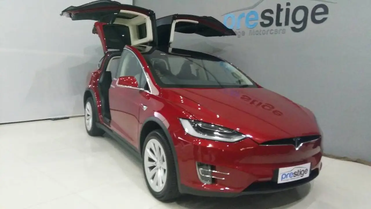 Tesla Model X