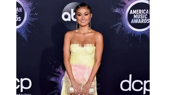6 Penampilan Cantik Agnez Mo Saat Hadiri AMA 2019, Jadi Pusat Perhatian