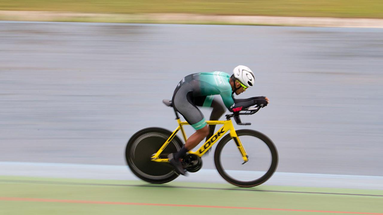 Foto: Muhammad Fadli Siap Banggakan Indonesia lewat Cabang Olahraga Balap Sepeda di Paralimpiade Tokyo 2020