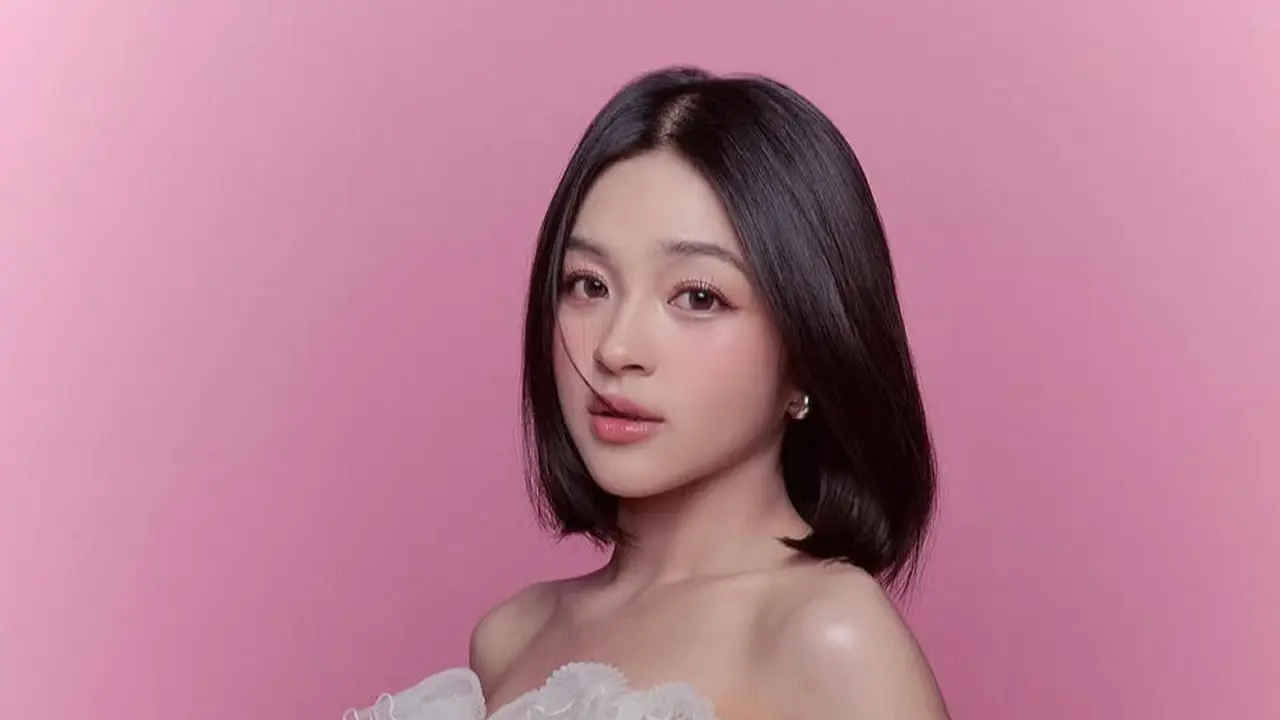 Gaya Rambut Pendek Artis 2025