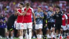 Dengan menampilkan permainan yang atraktif, Arsenal sebenarnya berpeluang meraih banyak gelar musim ini. Namun nyatanya hanya satu dari kemungkinan 5 gelar yang sukses The Gunners dapatkan, yaitu gelar Community Shield 2023 setelah menaklukkan Manchester City lewat adu penalti. Berikut ini daftar 4 klub yang menggagalkan peluang Arsenal untuk merebut 4 gelar lainnya pada musim 2023/2024. (PA via AP Photo/Mike Egerton)