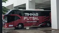 Bus Timnas Futsal Indonesia di Indonesia Arena, Jakarta, Sabtu (7/2/2026). (Bola.com/Hery Kurniawan)