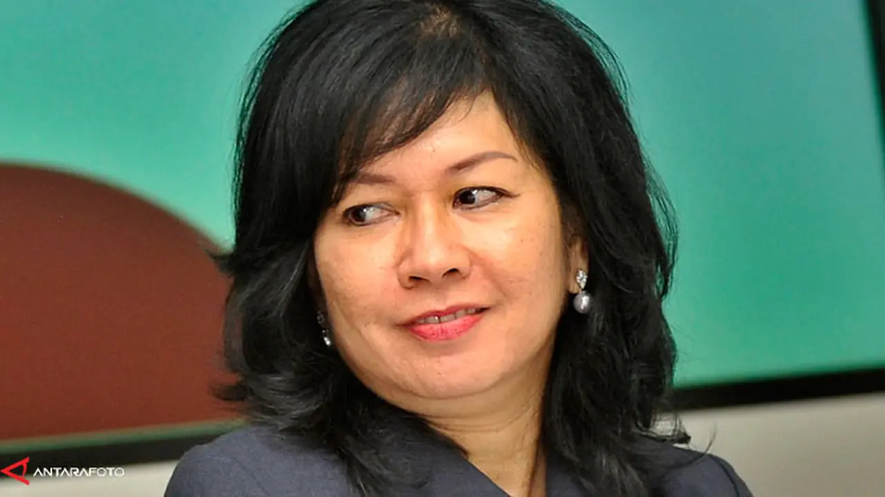 karen-agustiawan130227c.jpg