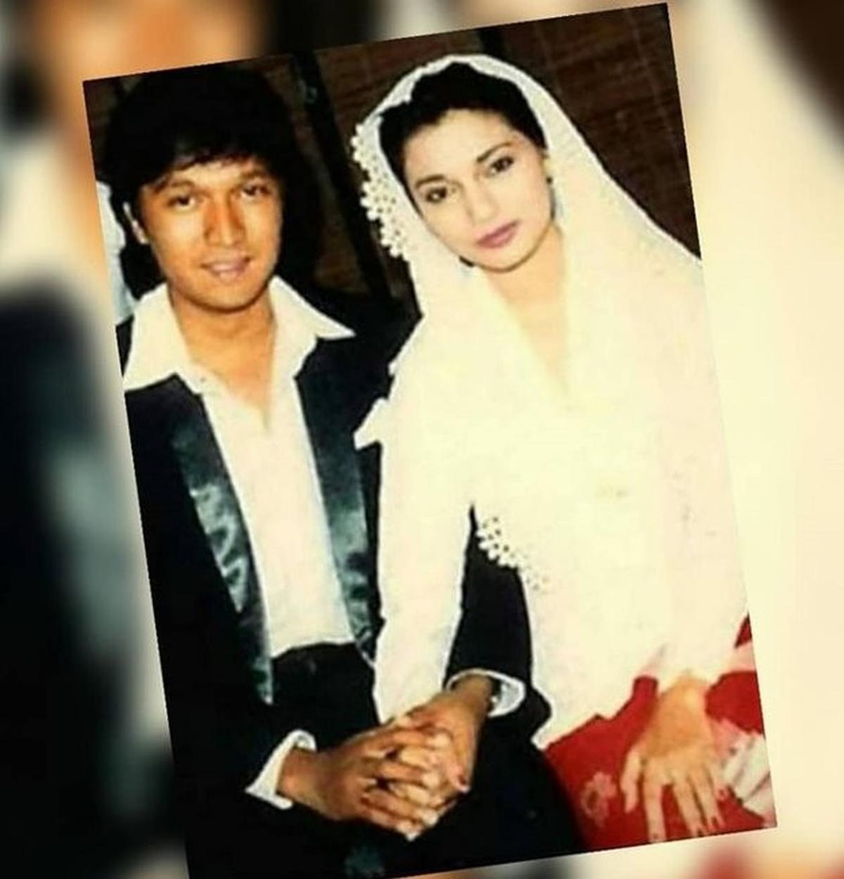 5 Potret Pernikahan Lawas Artis, Tetap Harmonis Puluhan Tahun