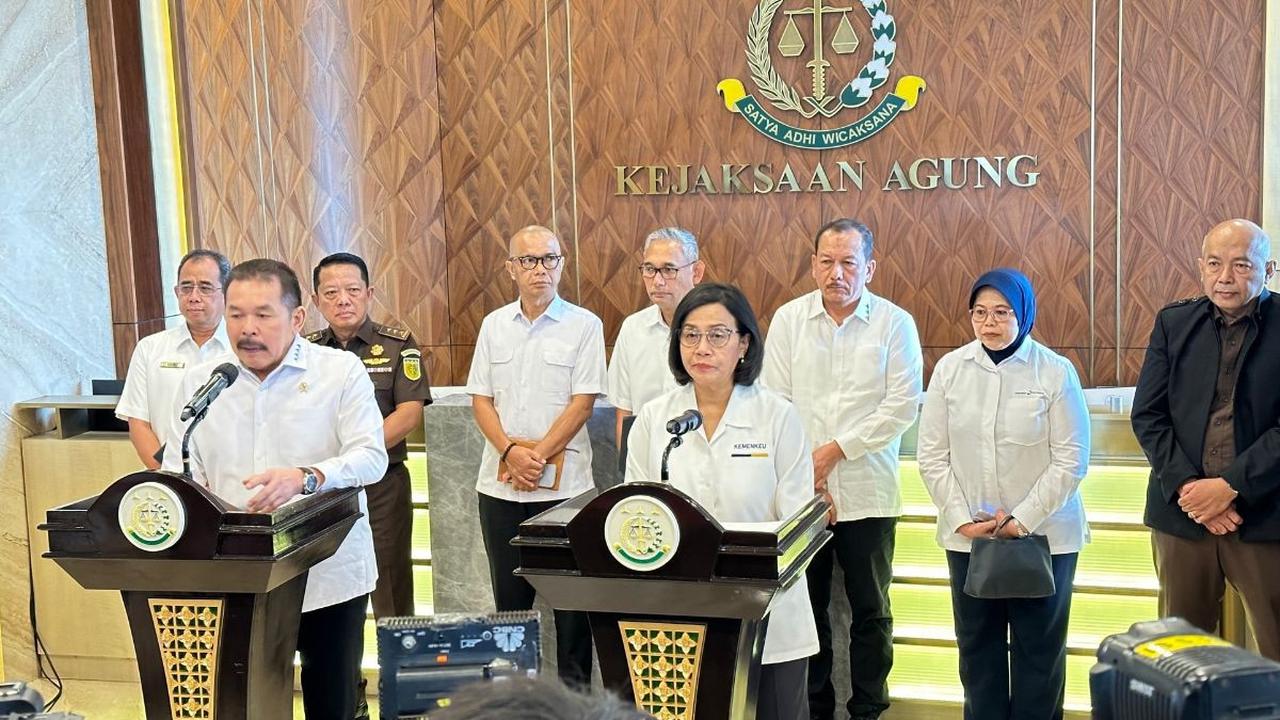 “Hari ini khusus kami menyampaikan empat debitur yang terindikasi fraud dengan outstanding pinjaman Rp2,5 triliun,”&nbsp;