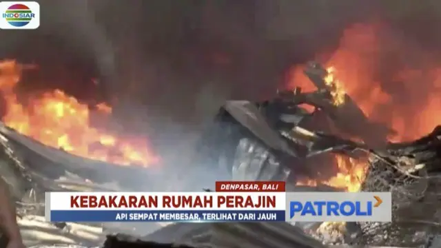 Peristiwa kebakaran hebat melanda puluhan rumah perajin tekstil di Bali. Kebakaran puluhan rumah di Kota Denpasar itu terjadi di Kecamatan Denpasar Selatan.