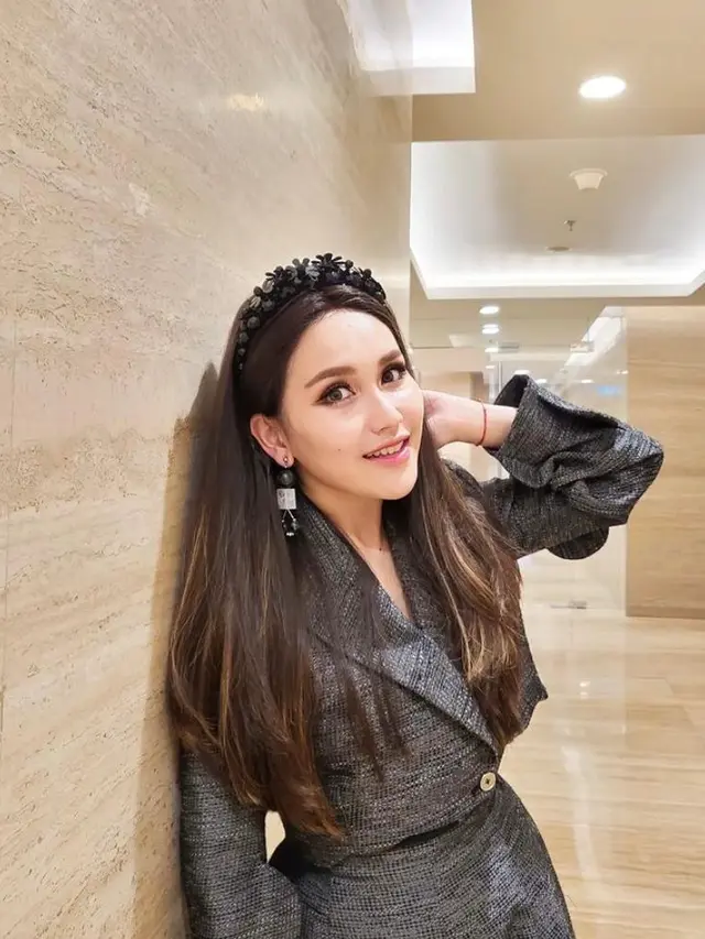 8 Tampilan Terbaru Ayu Ting Ting dengan Korean Style, Disebut Mirip Jisoo BLACKPINK