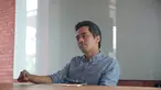 CEO PSIM Yogyakarta, Bima Sinung Widagdo menyempatkan diri hadir di kantor Bola.com untuk mengungkapkan perasaannya ketika pertama kali mendengar kabar dari Kanjuruhan. (Bola.com/Abdul Azis)