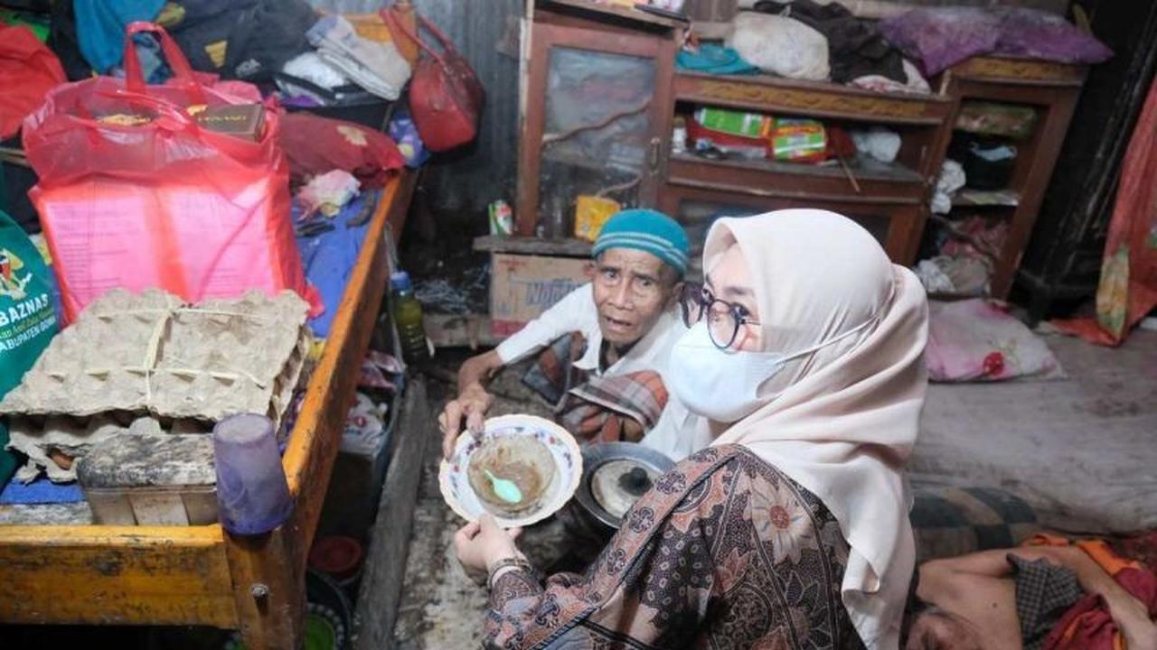 Bupati Gowa Turun Tangan: Pasangan Lansia Miskin Ekstrem di Desa Julubori Terima Bantuan dan Perawatan Medis
