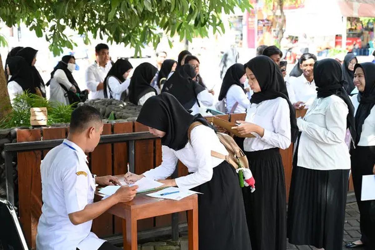 Kerugian Penundaan Pengangkatan CPNS Diramal Sentuh Rp 6,76 Triliun