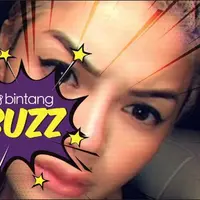 Nama Nikita Mirzani kemarin membuat geger publik dengan kabar kehamilannya.