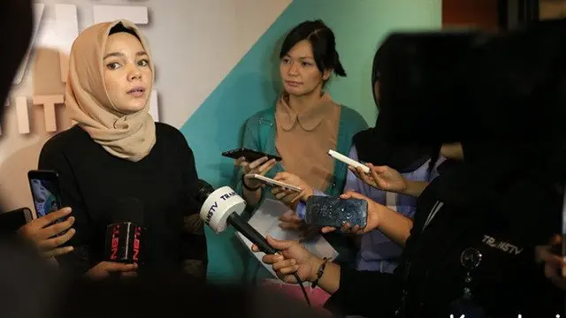 Dewi Sandra