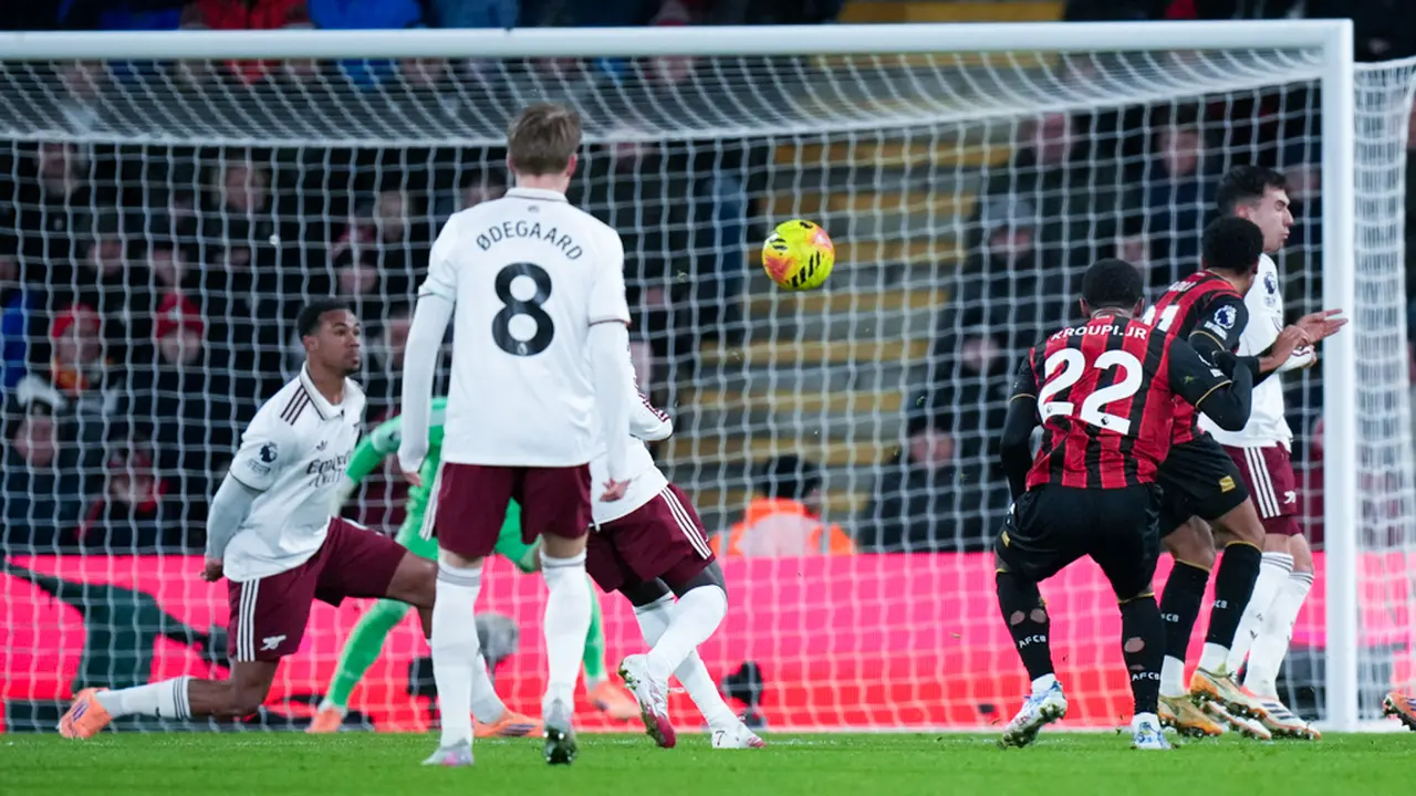 Foto: Penampilan Declan Rice Manyala, Arsenal Kukuh di Puncak Klasemen Liga Inggris