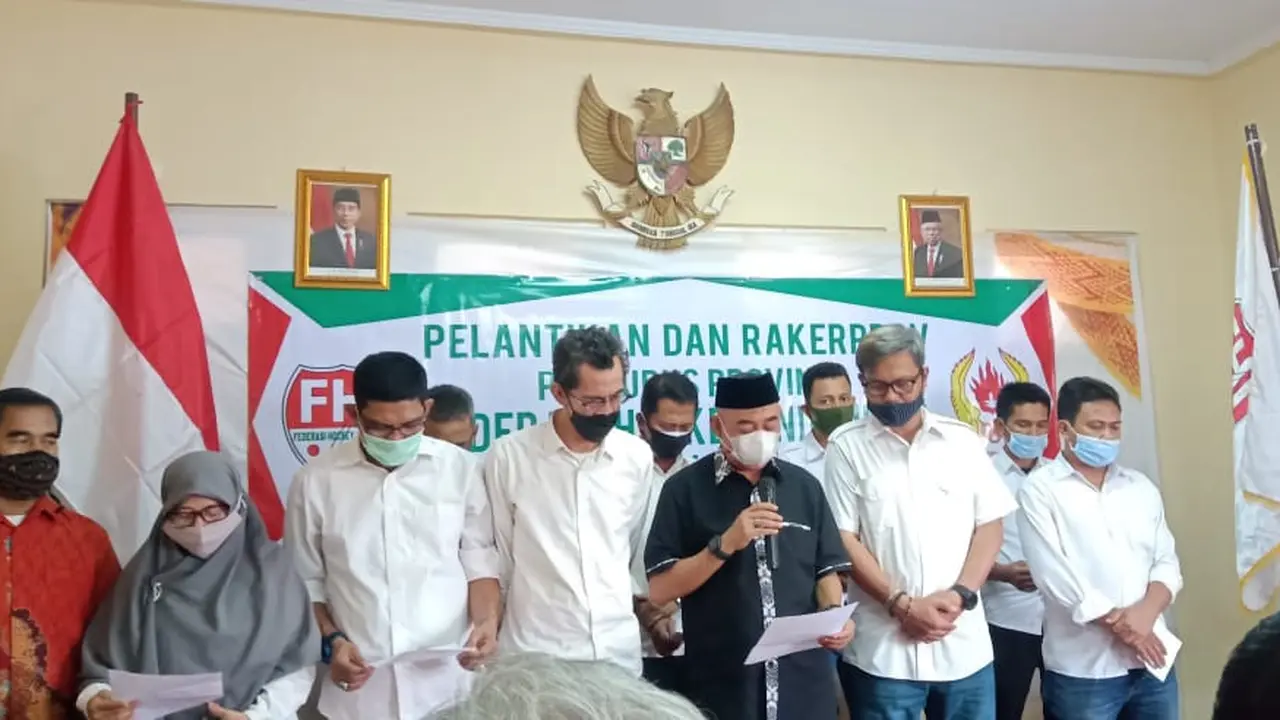 Andi Rudi saat dilantik sebagai Ketua Umum FHI Sulsel periode 2020-2024