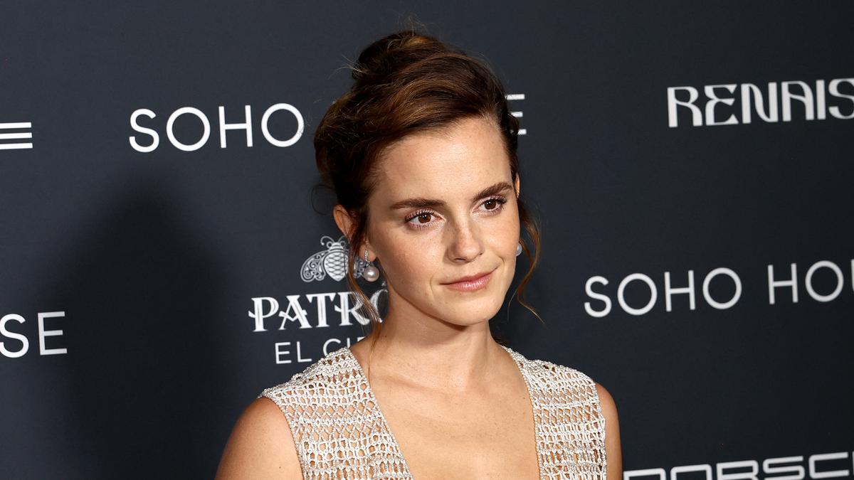 Emma Watson Sebut Tekanan untuk Menikah adalah Kekerasan dan Kekejaman pada Perempuan