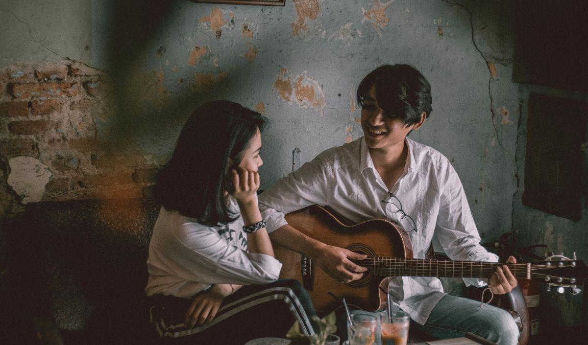 <b>8. Belajar Musik Bersama</b><br>