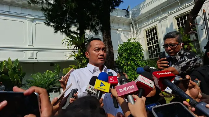 Prabowo Kumpulkan Menteri-Wamen di Istana, Bahas Apa?