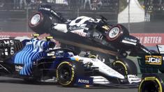 Dua Insiden kecelakaan mengawali F1 GP Meksiko 2021 yang digelar di Autodromo Hermanos Rodriguez, Senin (8/11/2021).(AFP/Alfredo Estrella)