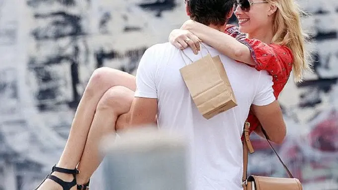 [Bintang] Margot Robbie