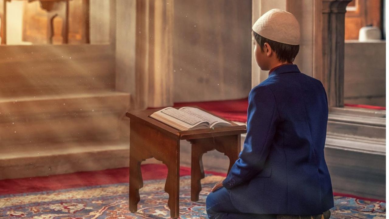 Cara Menyantuni Anak Yatim