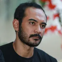 Sepak terjang Ario Bayu di dunia akting sudah tidak perlu diragukan lagi. Tercatat sudah beberapa film lebar sudah dimainkan oleh aktor berusia 36 tahun ini. (Adrian Putra/Bintang.com)