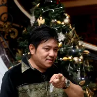 Rupanya sudah sejak lama  Steven Rumangkang memiliki kecurigaan terhadap sang istri yang memiliki pria idaman lain. Hal itu pun semakin diperkuat dengan munculnya foto-foto mesra Angel Karamoy dan Pasha Ungu. (Andy Masela/Bintang.com)