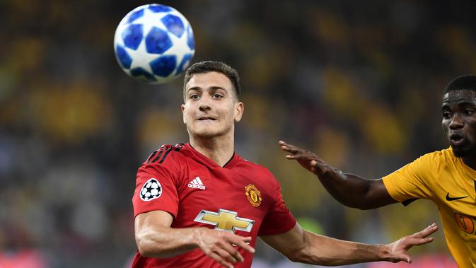 Bek Manchester United (MU) Diogo Dalot. (AFP Photo/Fabrice Coffrini)