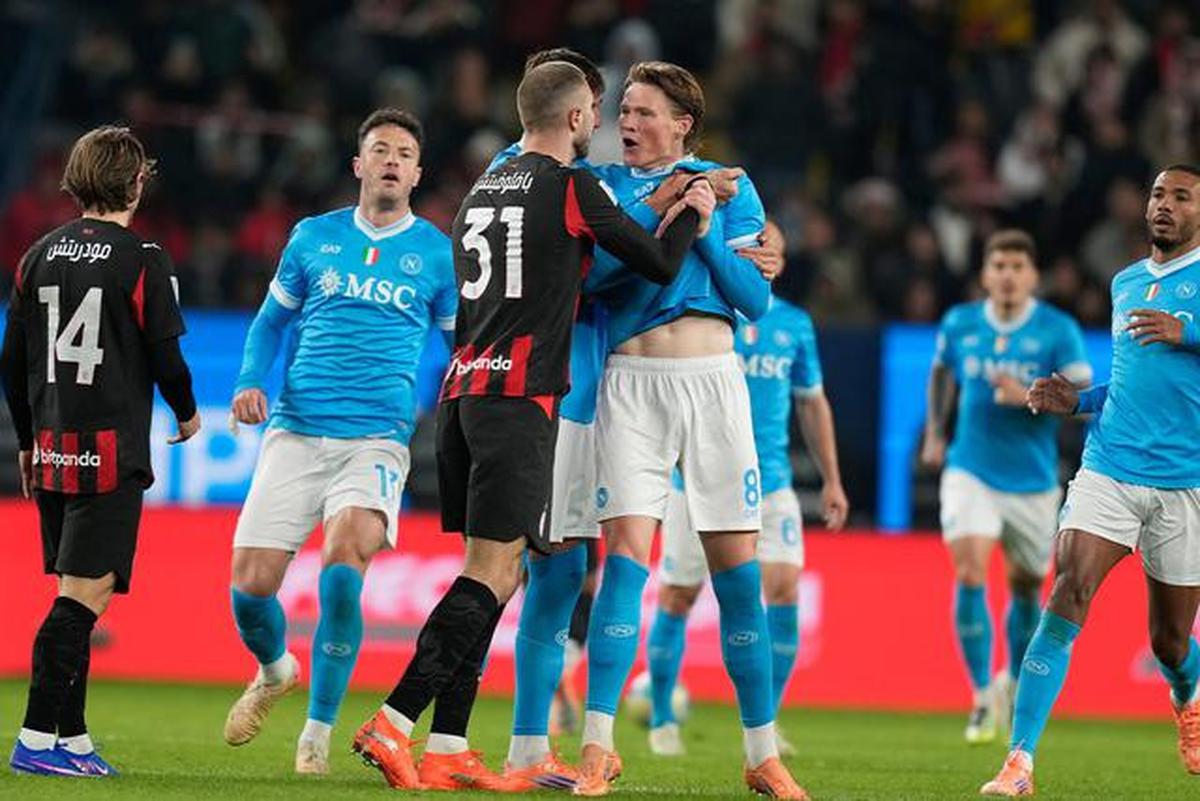Scott McTominay Raih Trofi Kedua Bersama Napoli, Media Italia Kompak Memuji