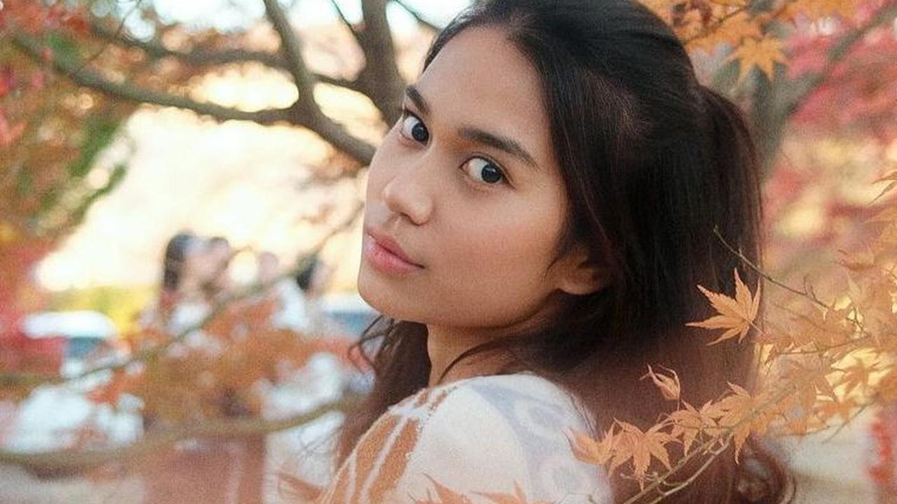Berprofesi sebagai Selebgram dan Seleb TikTok <br>