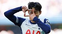 Selebrasi khas Son Heung-min yang akan selalu dirindukan fans Tottenham Hotspur. (AFP/Benyamin Cremel)