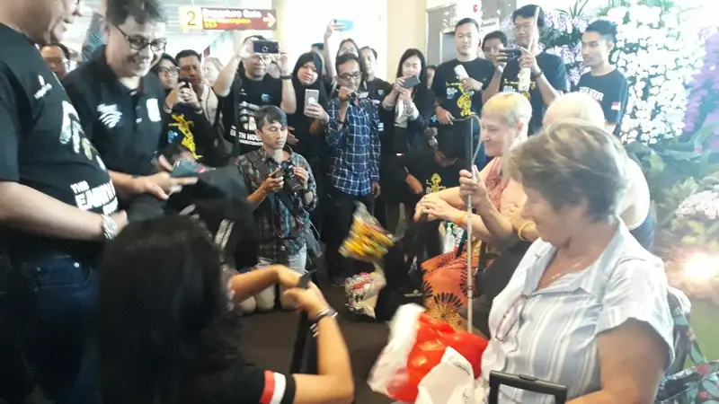 rampok plastik di bandara ngurah rai