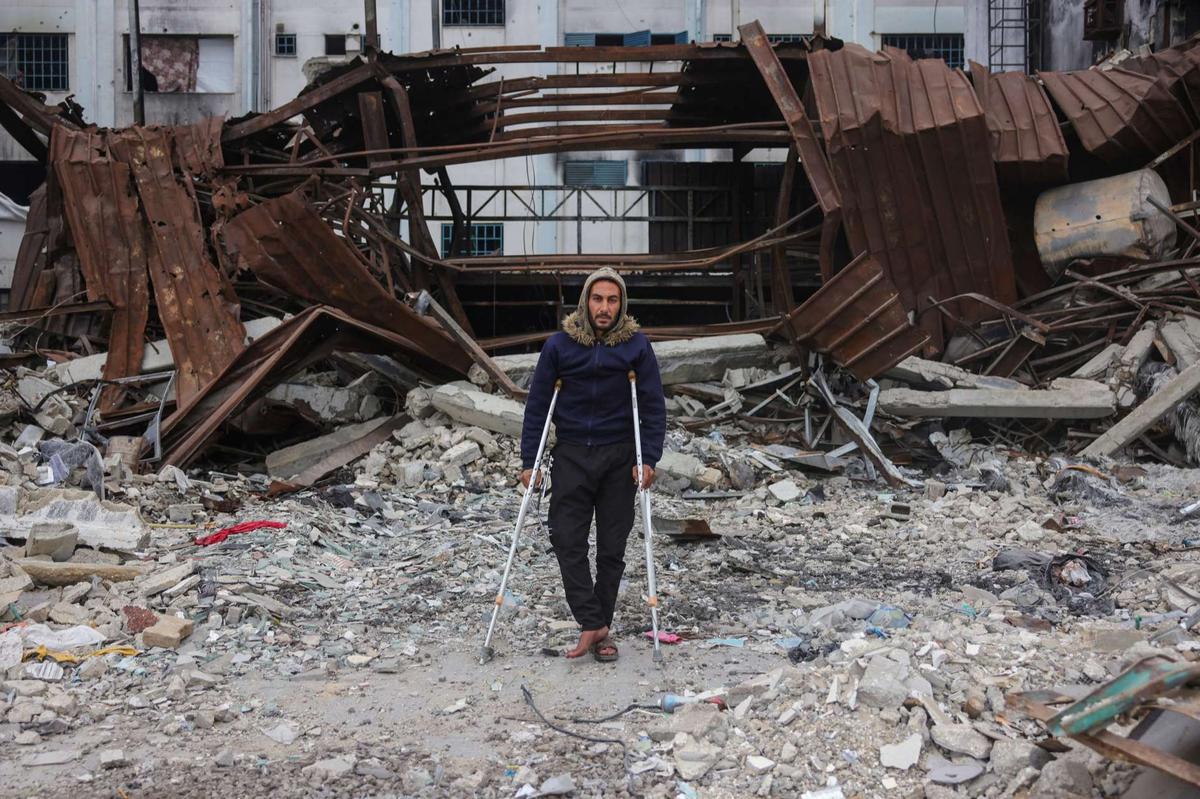 Potret pilu warga Palestina dan rumahnya yang hancur lebur akibat serangan Israel di Jalur Gaza