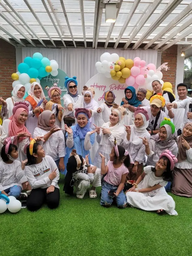 Hamil Anak Pertama, Ini 6 Momen Ulang Tahun Syifa Adik Ayu Ting Ting