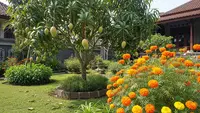 4 Jenis Tanaman Pendamping yang Bikin Panen Pohon Buah Makin Lebat Secara Alami