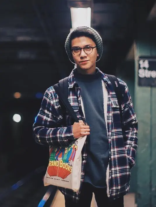 (Instagram/iqbaal.e)