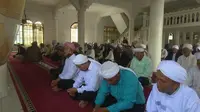 Jemaah Tarekat Naqsabandiyah merayakan Hari Raya Idul Fitri 1441 Hijriah pada hari ini, Jumat, 22 Mei 2020