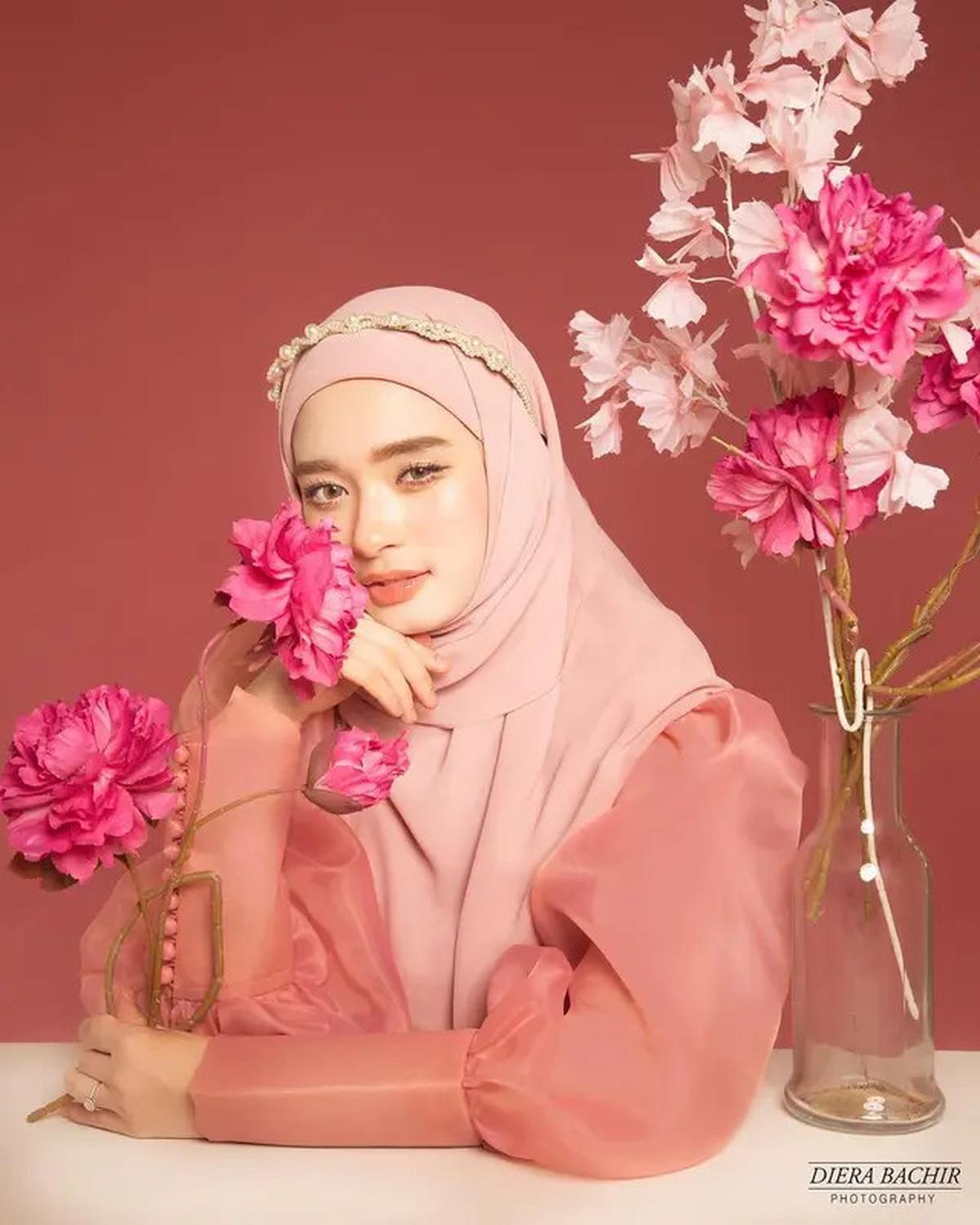 6 Pilihan Model Dress Bridesmaid Hijab 2025, Bikin Tampilanmu Sempurna Saat Mendampingi Pengantin