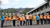 Direktur Teknik dan Lingkungan Ketenagalistrikan kementerian SDM Wanhar mendampingi Kunjungan Kerja Spesifik Komisi VII DPR ke PLTA Saguling, Kabupaten Bandung Barat, Kamis (16/9/2021).