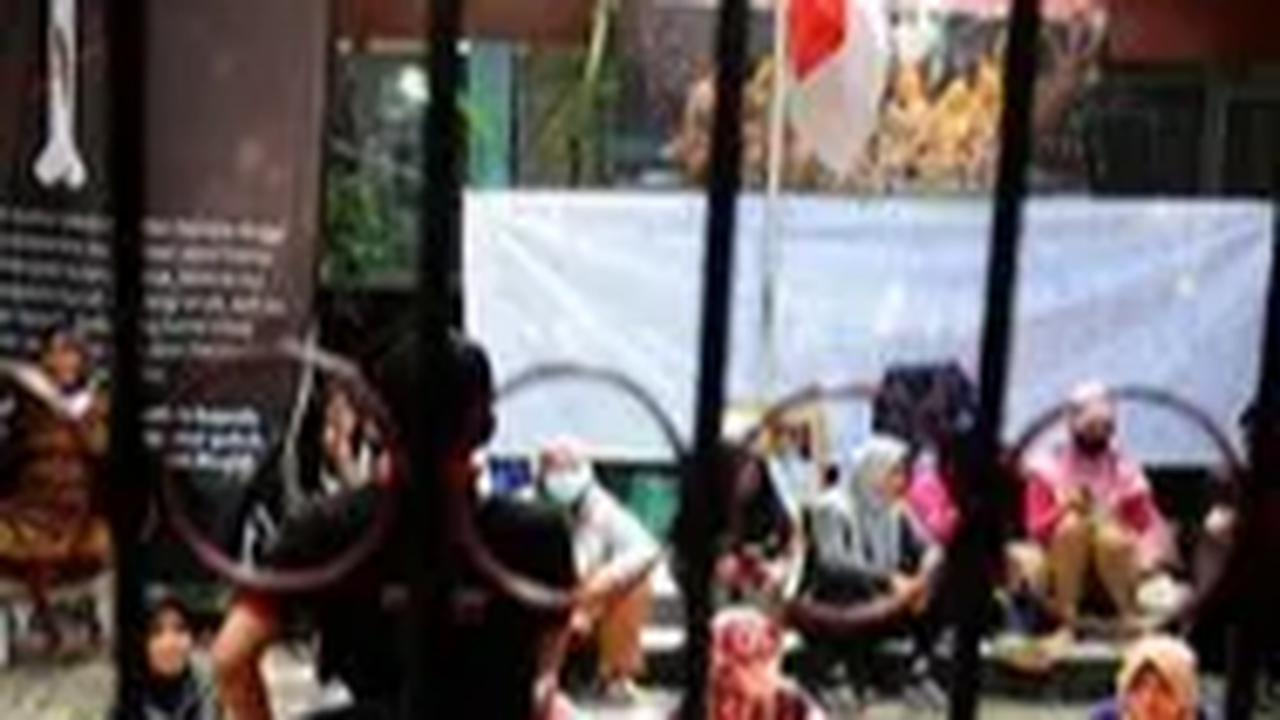 PTUN Bandung Tolak Gugatan untuk Wali Kota Depok, Begini Reaksi Kecewa Orang Tua Murid SDN Pocin 1
