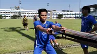 Pemain Persib Bandung, Edo Febriansah. (Bola.com/Erwin Snaz)