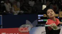 Tunggal putri Indonesia, Gregoria Mariska Tunjung, kalah dari Tunggal putri China Taipei, Tai Tzu Ying pada laga Indonesia Open 2017 di JCC, Kamis, (15/6/2017). Gregoria kalah 13-21 dan 16-21. (Bola.com/M Iqbal Ichsan)