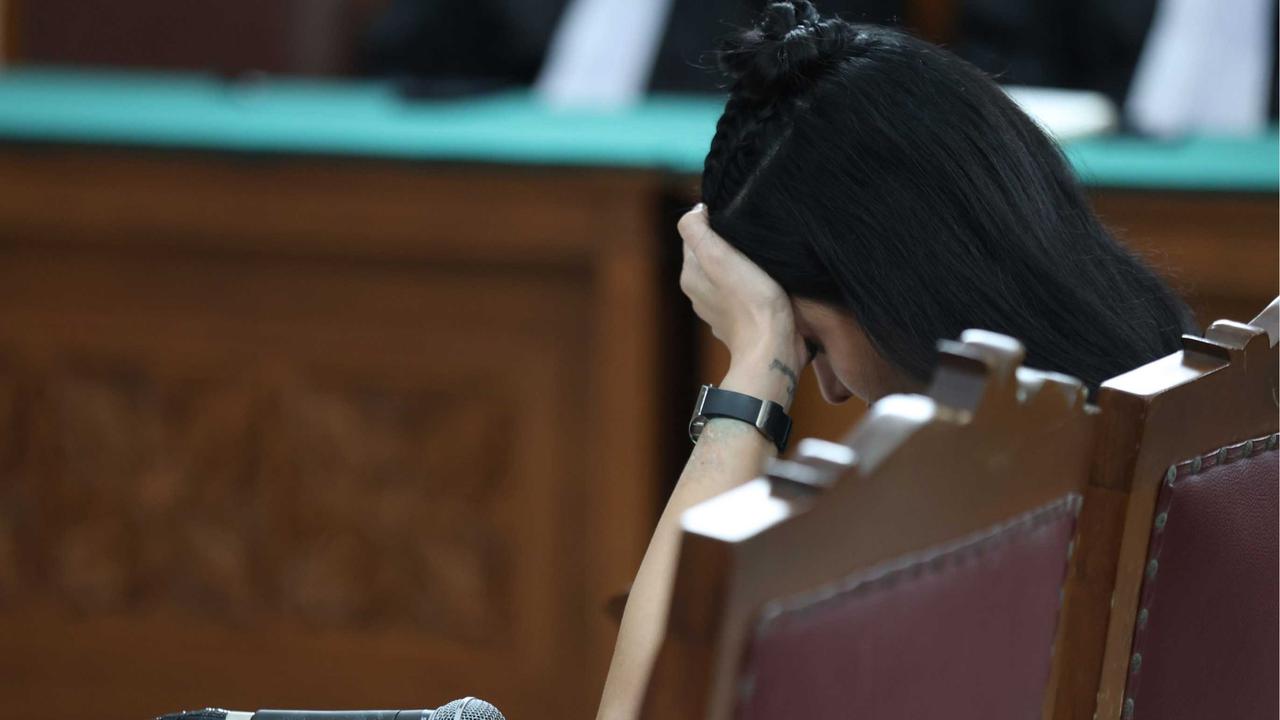 FOTO: Lolos dari Dakwaan TPPU, Nikita Mirzani Tetap Divonis 4 Tahun Penjara