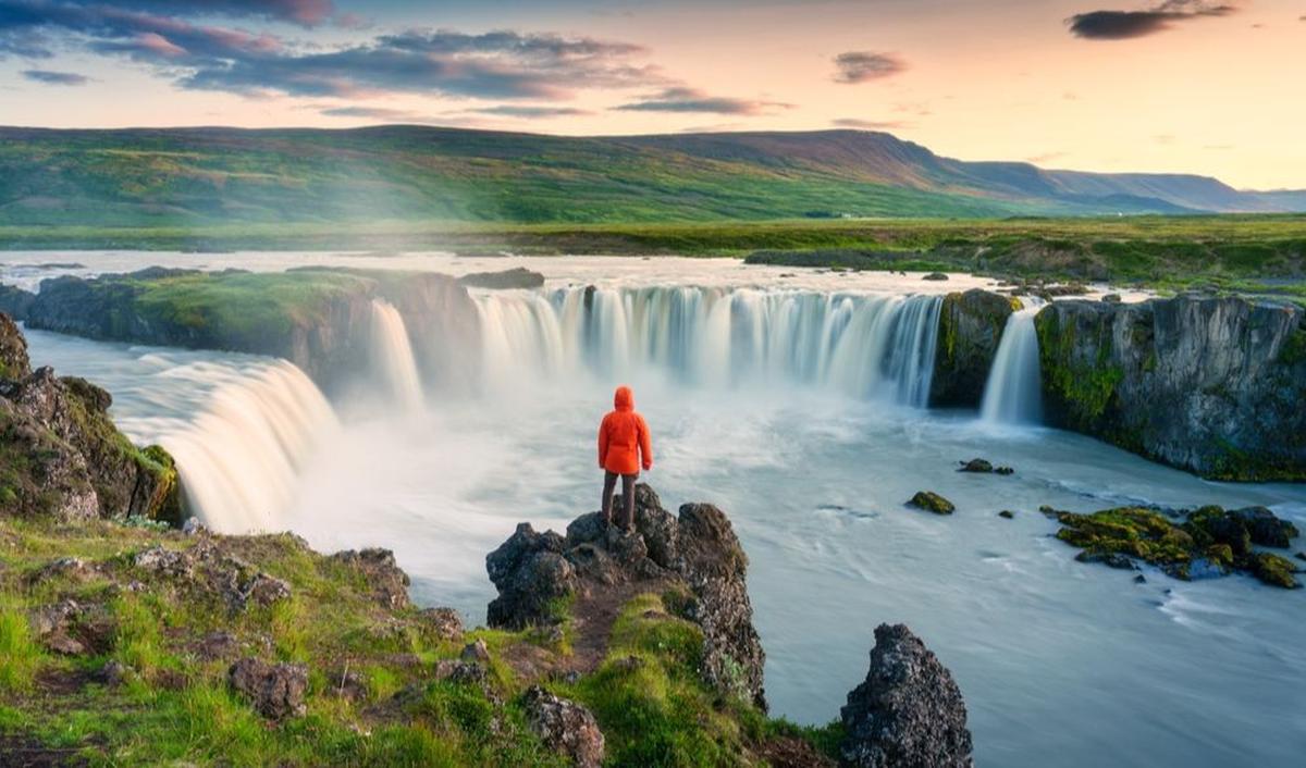 2. Islandia<br>