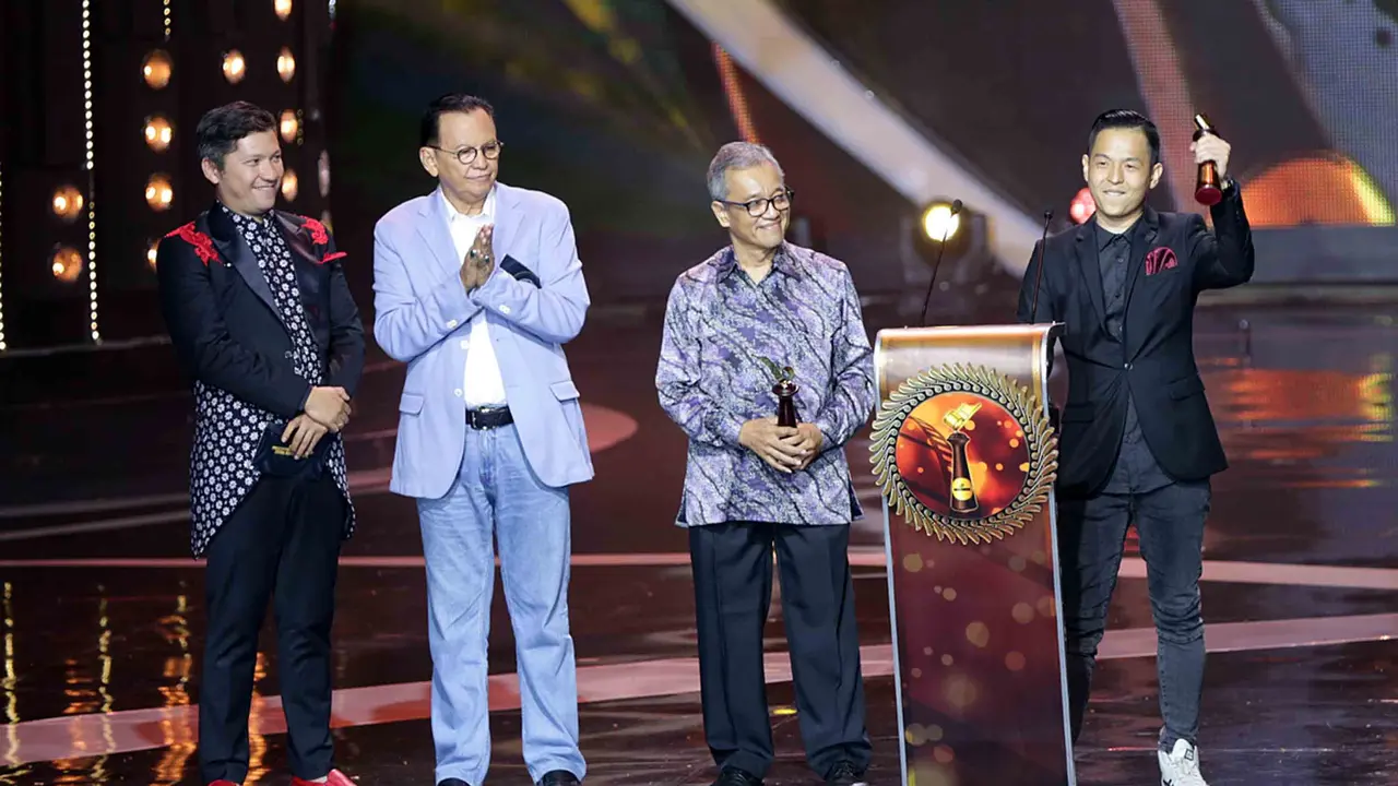 [Bintang] Ernest Prakasa