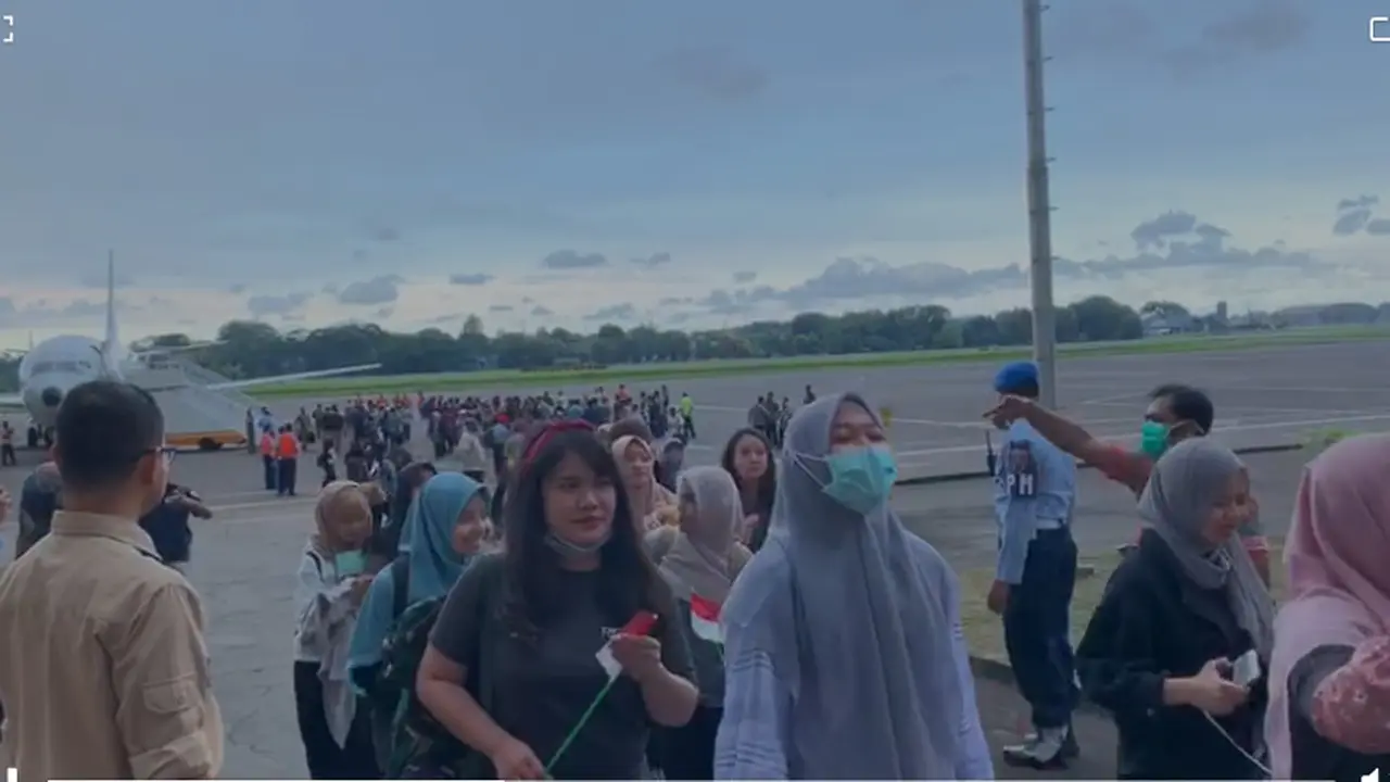 WNI Dari Wuhan yang Tiba di Halim Perdanakusuma