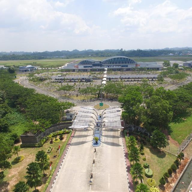 Bandara Kalimarau Jadi Pintu Gerbang Wisata Ke Derawan Bisnis Liputan6 Com